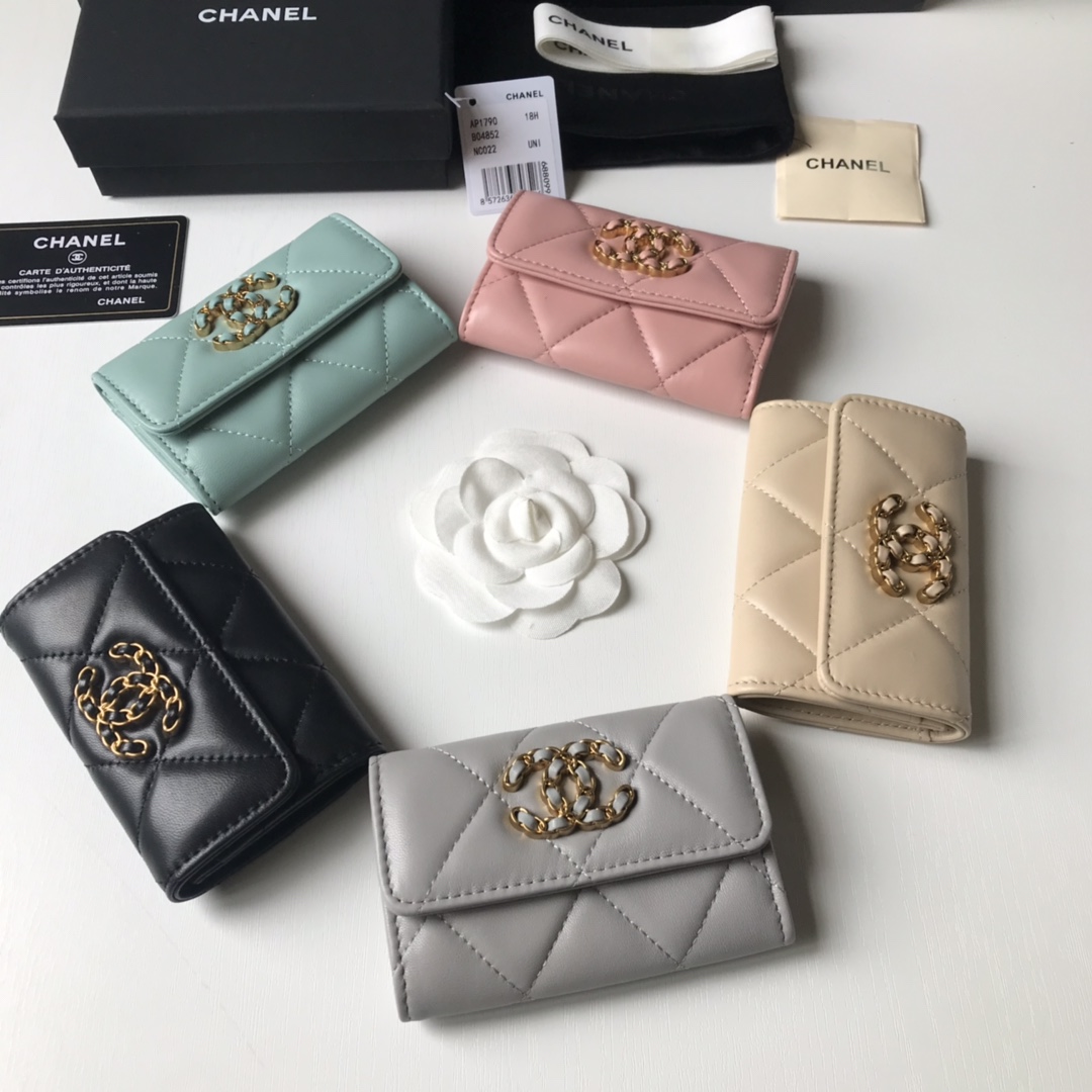 芸能人愛用Chanel シャネル 実物の写真 N品スーパーコピー財布代引き対応国内発送後払い安全必ず届く優良サイト